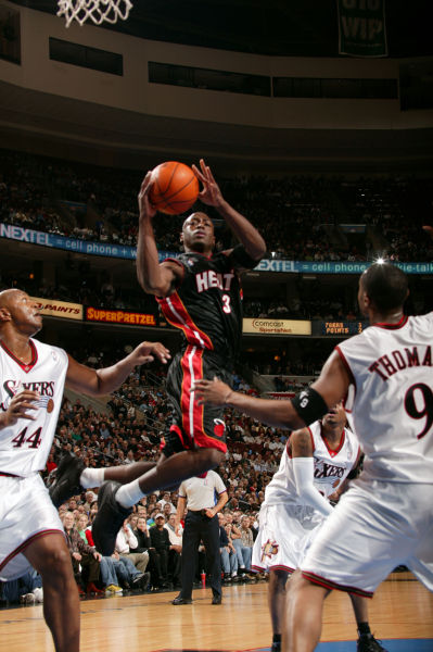 通过团结和 通过团结和